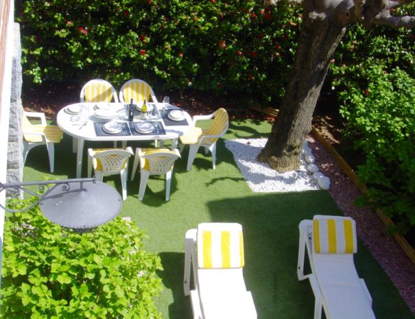 Zona relax jardí